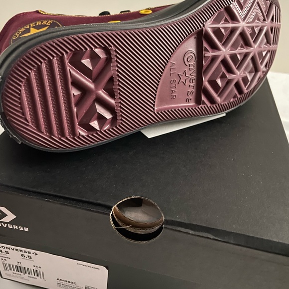 NIB Converse CTAS CX EXPLORE HI sneakers in Dark Beetroot/Black Cherry 🍒 - Picture 4 of 5